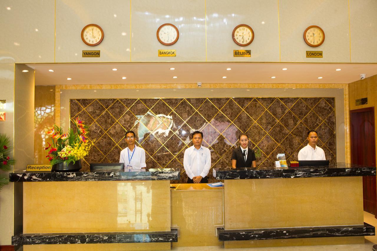 Apollo Hotel Yangon Exterior photo